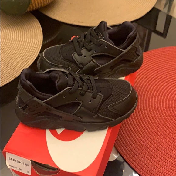 Nike Huarache Runs Toddler size 9c - Picture 2 of 4